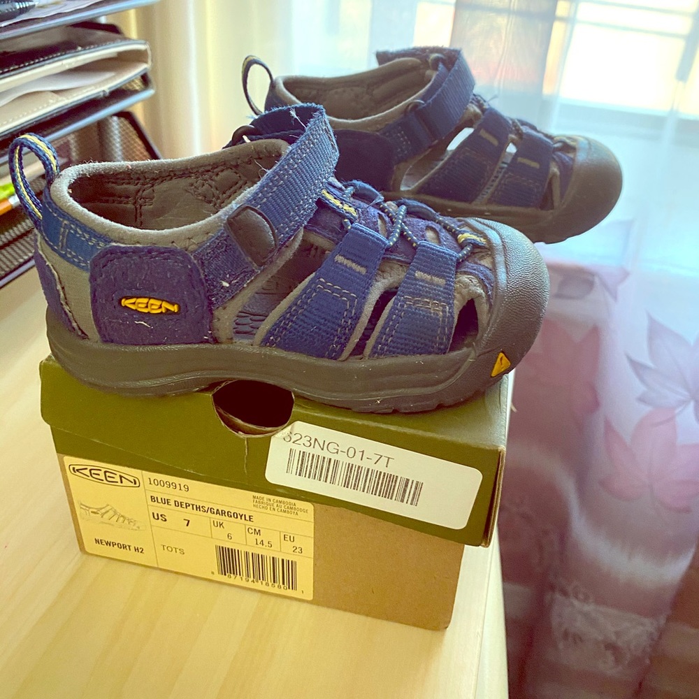 KEEN Toddler Boy’s Sandals S: 7